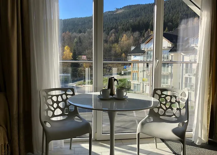 Czarna Gora アパート シェンナ